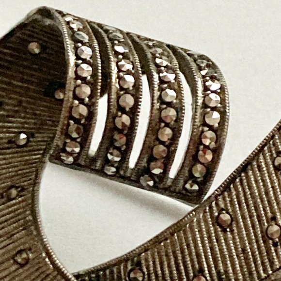 Vintage Sterling Silver Art Deco Marcasite Brooch Pin 925 Estate Ribbon Swirl - Picture 10 of 14